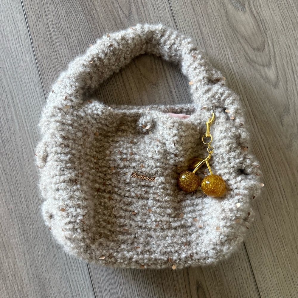 HANDMADE CROCHET SEQUIN SHOULDER PURSE, ONE SIZE, CREAM/BEIGE